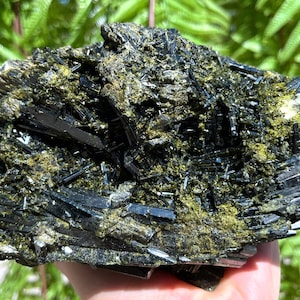 Top Quality Raw Large Natural Raw Black Tourmaline Stone/Rough Black Tourmaline Quartz/Tourmaline Mineral specimen/Black Tourmaline Chunk