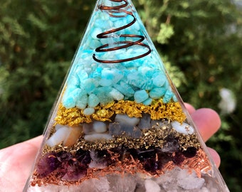 levensboom turkoois + amethist + agaat (orgone)/kristalpiramide orgoniet/opwekker van positieve energie/energiehealing/cadeau/energiesteen