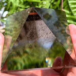 Natural Rare Clear Rainbow Smoky Crystal Quartz Point/Clear Crystal Tower/Crystal Tower/Meditation Stone/Healing Stone/Reiki/Chakra