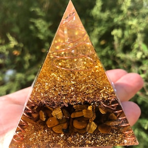 Fantasy magic Tiger&#39;s Eye Orgone/Crystal Pyramid Orgonite/Positive Energy Generator/Chakra Energy Healing/Energy stone