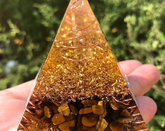 Fantasy magic Tiger&#39;s Eye Orgone/Crystal Pyramid Orgonite/Positive Energy Generator/Chakra Energy Healing/Energy stone