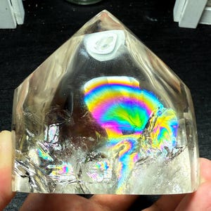 Gerador de cristal de quartzo transparente/Ponto de cristal de quartzo transparente com água natural deslumbrante/Ponto de cristal de quartzo/Torre de cristal branco/Pedra de meditação