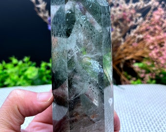 Raro naturale grande incluso Giardino Verde Phantom Quartz Tower / Scenic Quartz Point / lodalite / pietra energetica / cristallo curativo / regalo speciale