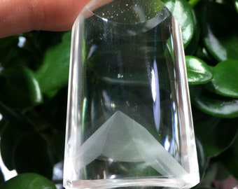 Incluso giardino bianco Phantom Mountain quarzo ciondolo/piramide scenico quarzo pendente/Lodalite/regalo speciale/guarigione collana di cristallo