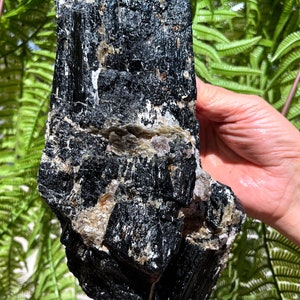 Top Quality Raw Large Natural Raw Black Tourmaline Stone/Rough Black Tourmaline Quartz/Tourmaline Mineral specimen/Black Tourmaline Chunk