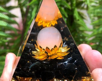 Fantasy magic Rose Quartz Sphere obsidian Orgone/Crystal Pyramid Orgonite/Positive Energy Generator/Chakra Energy Healing/Gift/Energy stone
