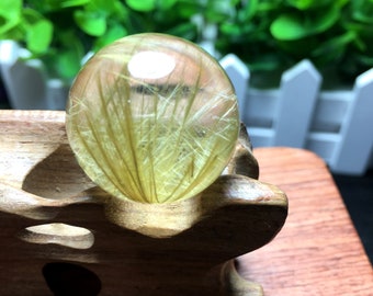 Sfera di quarzo di cristallo rutilato dorato trasparente trasparente / fili naturali inclusi nella sfera di cristallo / quarzo scenico / aghi d'oro Sfera di cristallo