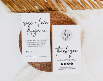 Könnte beinhalten: Zwei weiße Karten mit schwarzem Text. Die erste Karte sagt "rose + linen design co." und enthält den Text "Hergestellt mit den hochwertigsten Bio-Materialien. Sorgfältig gefertigt und handgefertigt mit Liebe." Die zweite Karte sagt "logo" und "Vielen Dank für Ihren Einkauf im kleinen Kreis!" mit Social-Media-Symbolen und dem Text "@rosepluslinen rosepluslinenco.com".
