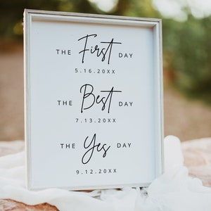 Może przedstawiać: Biały, oprawiony znak z czarnym tekstem, kt&oacute;ry brzmi: "The First Day 5.16.20XX", "The Best Day 7.13.20XX" i "The Yes Day 9.12.20XX".