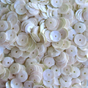 Light Cream 8mm Round Cup Sequins Loose 400 pieces