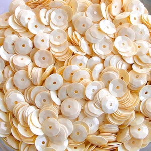 Glossy Banana Cream 8mm Round Cup Sequins Loose 400 pieces