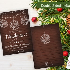 K&ouml;nnte beinhalten: Doppelseitige Weihnachtsparty-Einladung mit rustikalem Holzgrund. Die Vorderseite zeigt den Text "Christmas Party" und das Datum. Die R&uuml;ckseite zeigt einen Schneeflocken-Ornament. Festliches Feiertagsdesign.