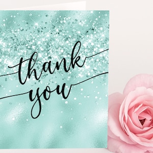 Modelo de cartão de agradecimento digital faça você mesmo, 4x6 verde menta com glitter e texto preto, cartão de agradecimento dobrado, cartão de agradecimento para chá de aniversário