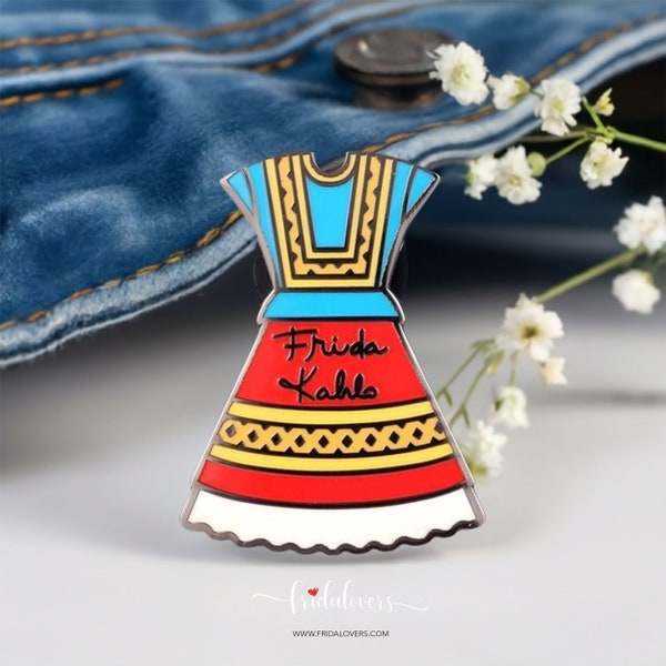 Fashionable Frida Kahlo Dress Enamel Pin Pinback Button, Frida Kahlo Broche, Women Frida Pin, Mexican Inspired Frida Jewelry, Fridalovers