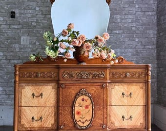 SOLD OUT***Vintge 1932 Vanity Dresser w/Mirror/Blond/Light Color Wood/Curly Maple/Restored/Antique/Lowboy/Chest of Drawers/Storage