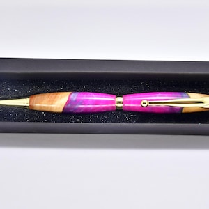 Roze en blauwgroen met wortelstift
