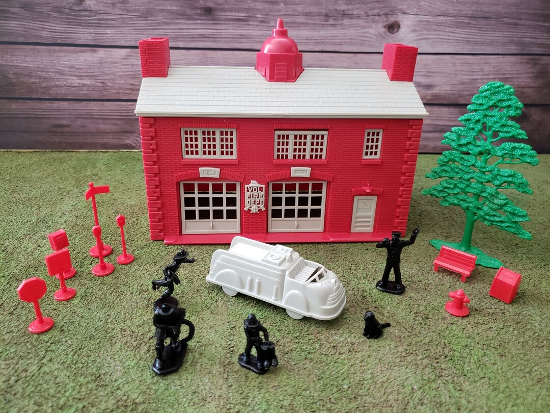 O Scale Firehouse Fire Station Model Kit W/ Fire Truck Etsy
