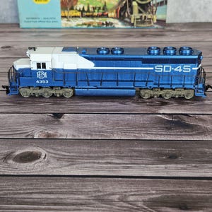 LOCOMOTIVE DIESEL HO RIO GRANDE SD40T DCC ATHEARN