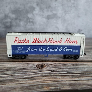HO Scale Black Hawk Ham Reefer Boxcar Advertising Train Car