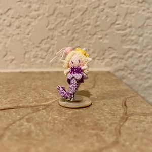 Tiny 1" zeemeermin gehaakt gebreide microkantgaren poppenhuispop miniatuur mini