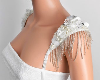 A Pair Pearl Bridal Epaulette,Off White Wedding Dress Epaulette,Off White Bridal Shoulder Jewelry,Bridal Jewelery,Pearl Fringed Lace Epaulet