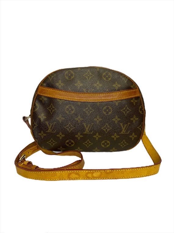 Authentic LV Louis Vuitton Monogram Crossbody Shou