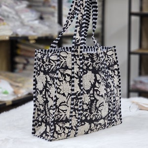 Cotton Tote Bag – Eco-Friendly Reusable Bag – Minimalist Canvas Shopper – Everyday Shoulder Tote – Sustainable Bag