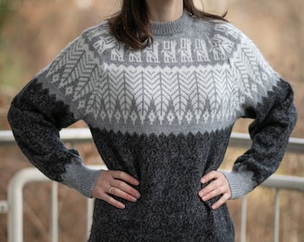 Pull tricoté en alpaga pour femme | pull tricoté gris en alpaga, pull péruvien, pull en tricot ethnique | Aïmara