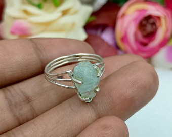Raw Aquamarine engagement Silver Ring: Handmade vintage Jewelry
