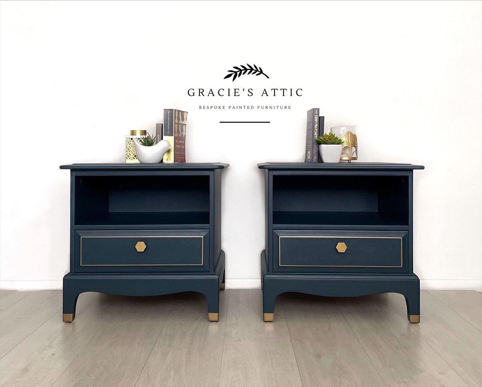 Stag minstrel bedside table discount