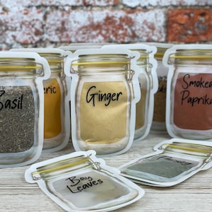 Space Saving Herbs & Spice Storage Pouches