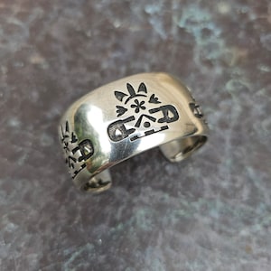 Bernard Dawahoya - Etsy