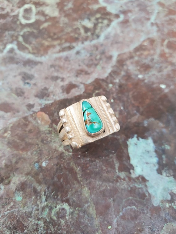 Early Native American Navajo Turquoise Ring - Gem