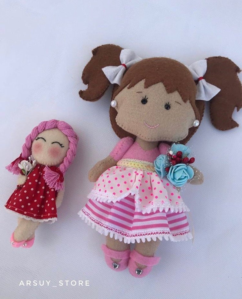 flat felt dolls