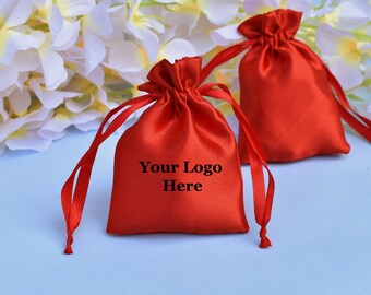 100 pochettes d'emballage de bijoux en satin rouge personnalisées, sacs pour cadeaux de mariage, sac d'emballage cadeau avec logo