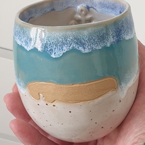 handgetöpferte Keramik Tasse von Norderney mit Anker Bild 5