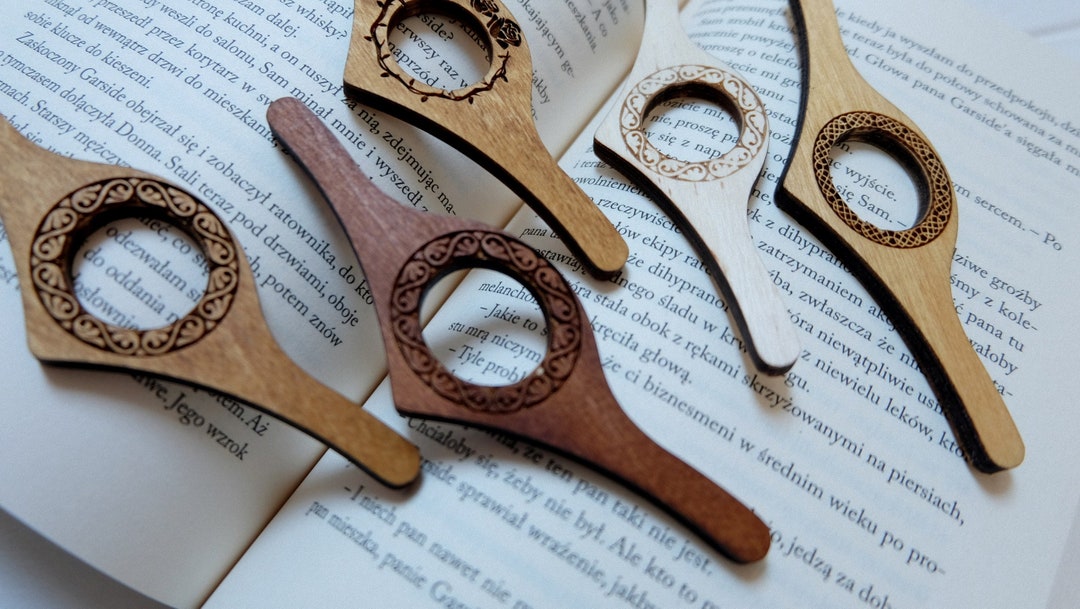 Book Page Holder / Bookmark for Finger / Reading Book / Wooden Bookmark