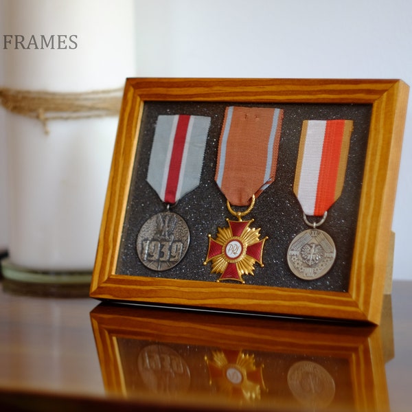 Cadre militaire en bois 13 x 18 18 x 13 pour les commandes de médailles et autres, boîte 3d en chêne, produit fait main en éponge de la force de l'armée