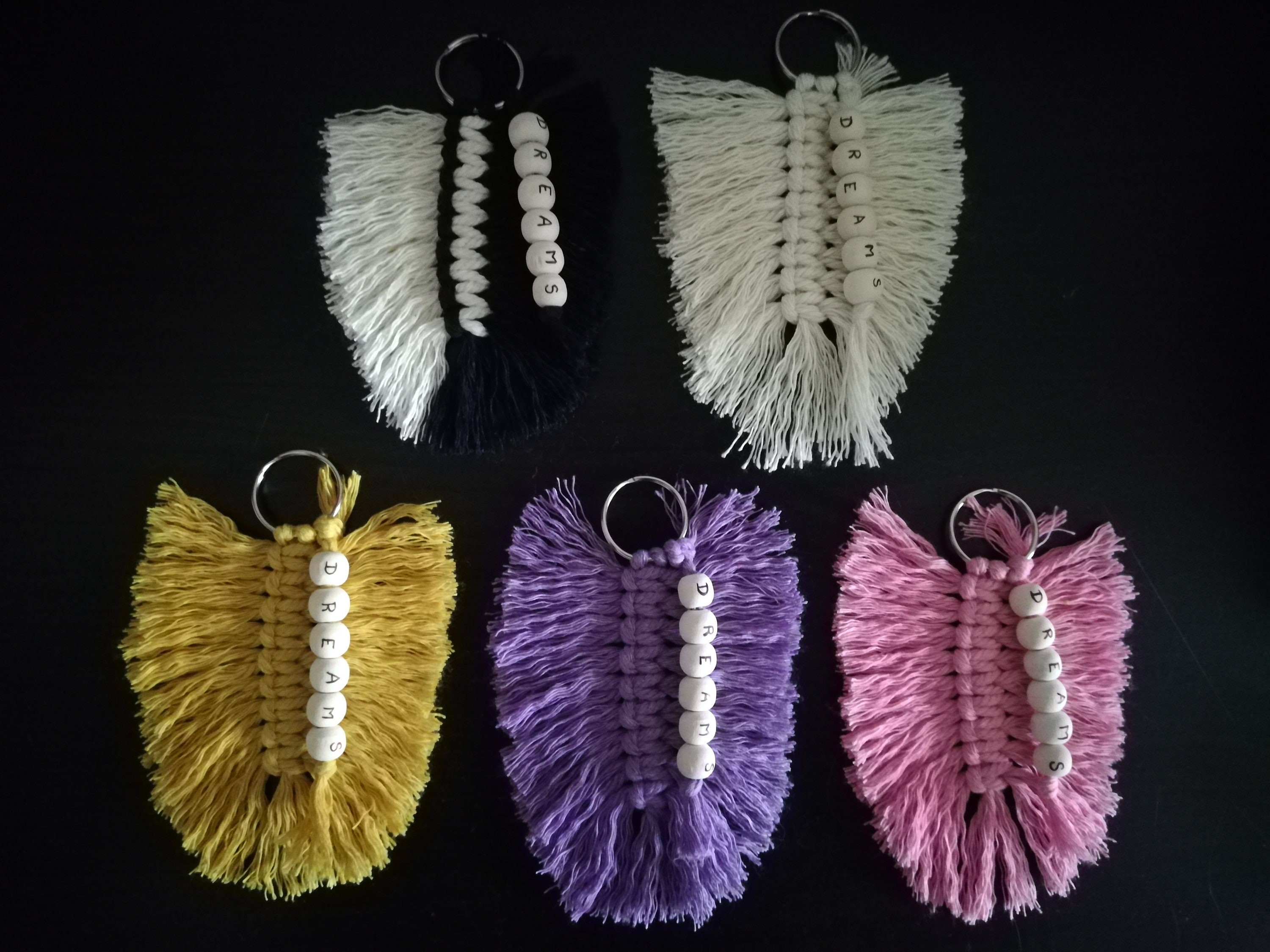 Porte-Clé Plume en Macramé Personnalisable avec Un Prénom