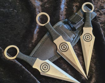 Wurfmesser Kunai Edelstahl mit Tasche 3er Set - Cooles Wurfset Anime Style   Edelstahl, scharf geschliffen - Voll einsatzfähig (Nar)