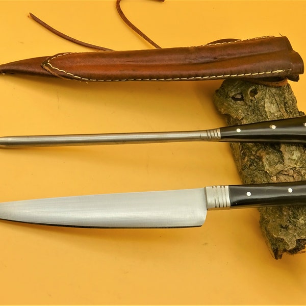 Couverts couteaux médiévaux Forgés à la main avec fourreur en cuir - pratique et tranchant - Set de 2 avec sac en cuir cousu (RM1s)