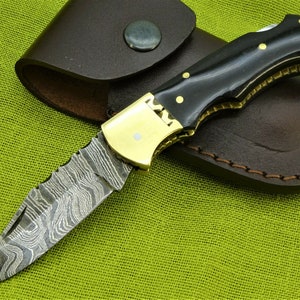 Damascus knife pocket knife hunting knife Damascus pocket knife folding knife, handmade practical pocket knife with Damascus blade (T51s)