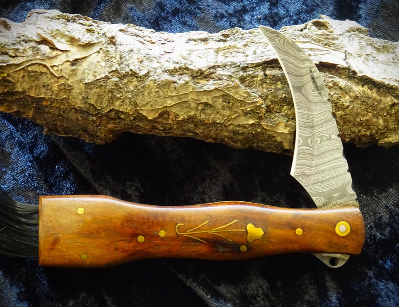 Mushroom knife Mushroom knife Damascus steel handmade mushroom knife with wooden handle and inlay in the shape of a flower with bag Rp1D image 3