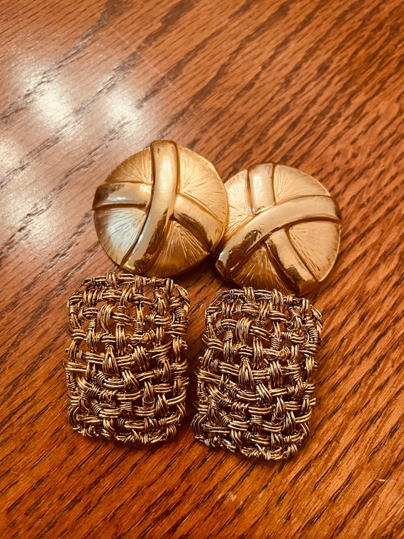 Gold stud earring set! - image 1