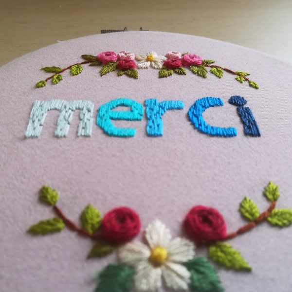 Broderie à la Main - Merci