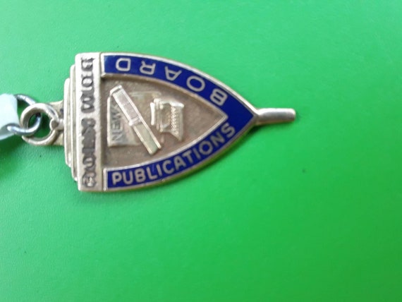 Vintage 50's COLLEGE PENDANT, collectible - image 1