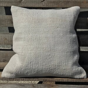 Almohada Kilim de cáñamo blanco cuadrado de 20x20, funda de cojín, almohada de tiro de alfombra Oushak de decoración de salón, almohada turca hecha a mano de patchwork, 1003