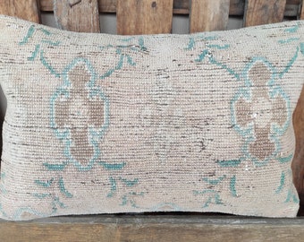 Tribal Turkish Rug Pillow,Handmade Vintage Lumbar Carpet Pillow,Wool Vintage 16x24 Oushak Carpet Pillow,Hemp Pillow,Kilim Pillow Case,2171