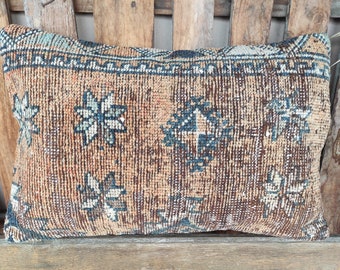 Tribal Turkish Rug Pillow,Handmade Vintage 16x24 Lumbar Carpet Pillow,Wool Vintage Decorative Oushak Carpet Pillow,Hemp Kilim Pillow,2195