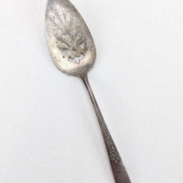 Vintage Carlton Silverplate Pie Server 9.5" Floral Handle Serving Ornate Design